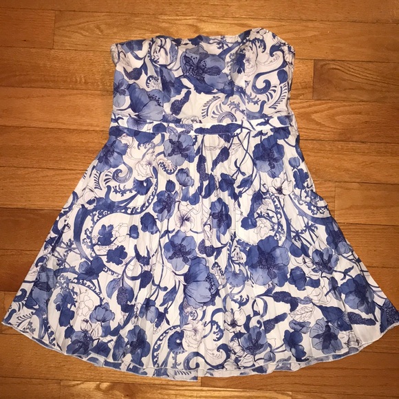 H&M | Dresses | White And Blue Flowered Hm Dress | Poshmark